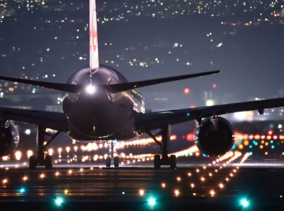 Viajar en avión - Podróżować samolotem. Słownictwo związane z lataniem i podróżowaniem samolotem ogólnie.